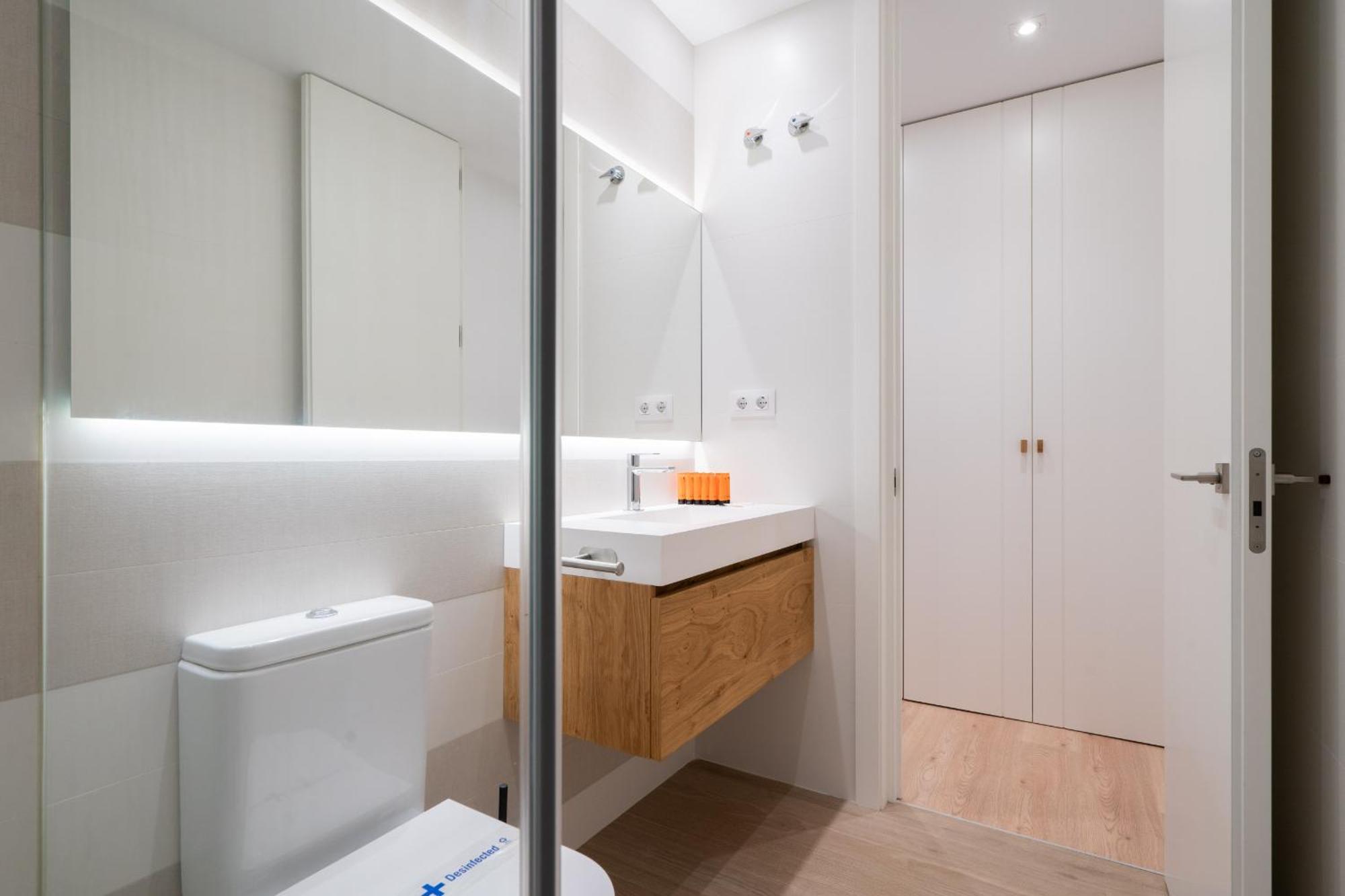 Apartamento Reformado De Lujo En Gran Via Apartment Madrid Exterior foto
